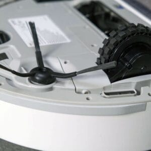 HomeBot-Dottie-Robot-Vacuum-Bottom-1