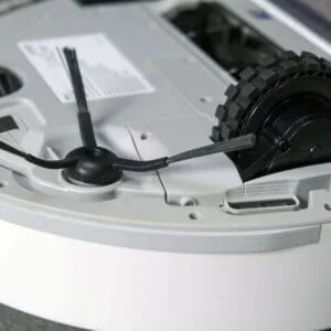 HomeBot-Dottie-Robot-Vacuum-Bottom-1