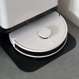 HomeBot-Glider-Robot-Vacuum-and-Mop-Close-up